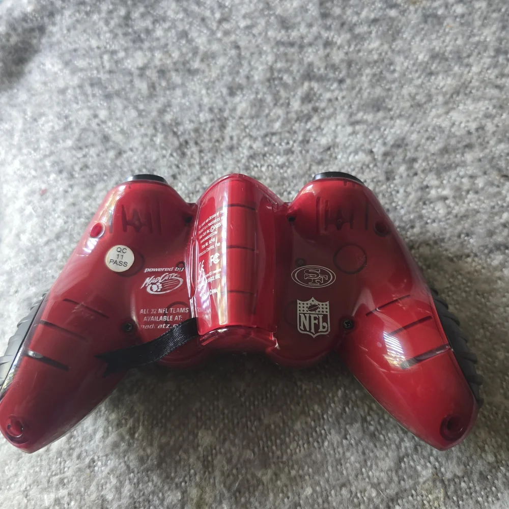 49ers Edition Gaming Controller - Gold and Black